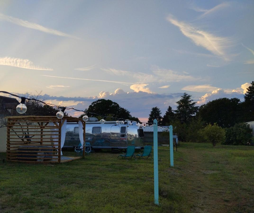 Отель Vintage Camp Chabris Экстерьер фото